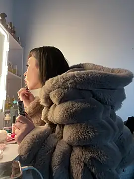 Just-Lilly live cam on StripChat
