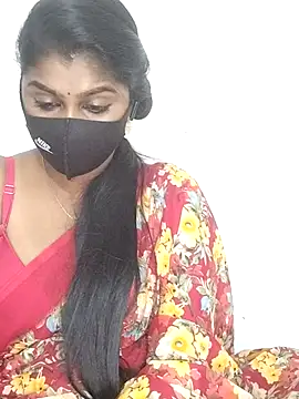 Tamil_Azhaghi webcam