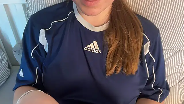 Lucyschickt webcam