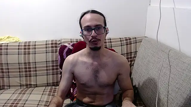 cholitohermoso live cam on StripChat