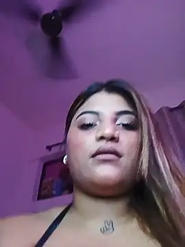 Sanaya_Gil