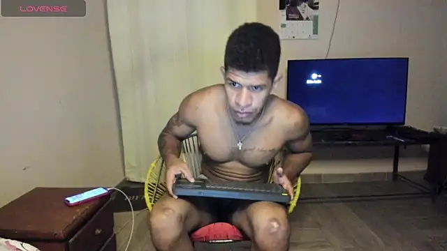 antonio_aguilarx webcam