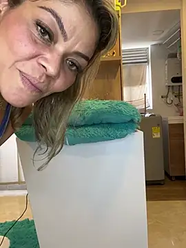 tabata_monroee webcam