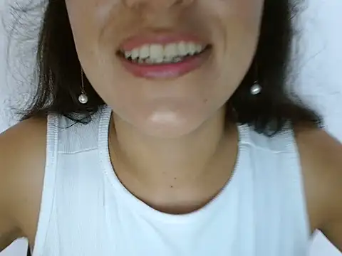 SarahFriendly webcam