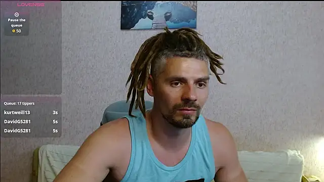 Aestheticguy101 webcam