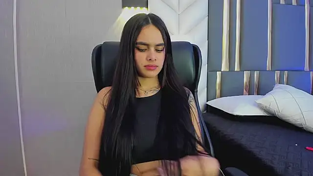 ChloeHarper_ webcam