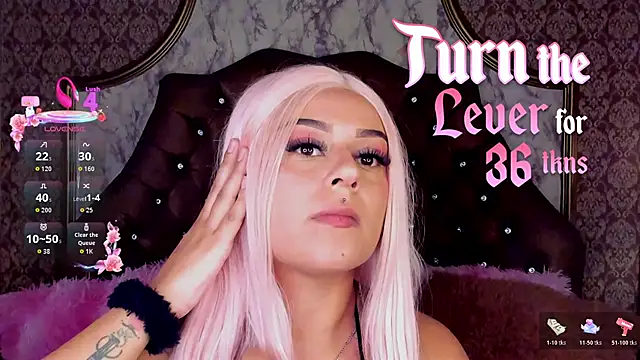 SoffiQueen webcam
