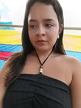 Julieth_hot-69 webcam