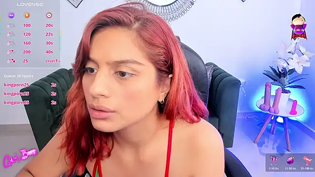 Raven-reyess webcam