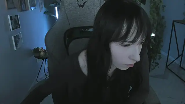 SeraphineSparda webcam