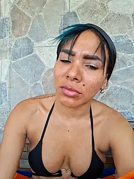 Doll_Loren webcam