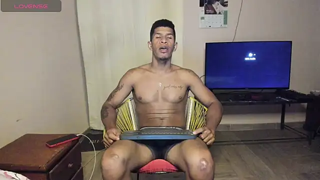 antonio_aguilarx webcam