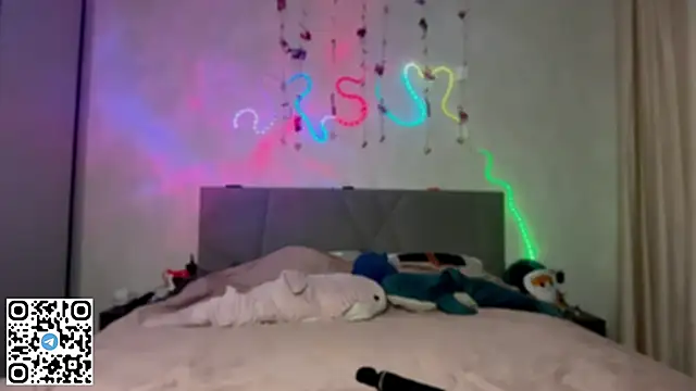 Emma_Willson webcam