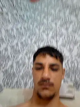 xxxcrystian webcam