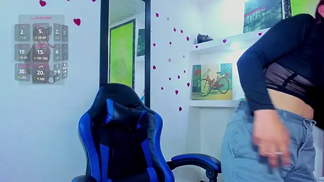 Raven_Rouge_ webcam