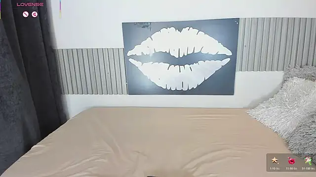 Karlie_moore_ webcam