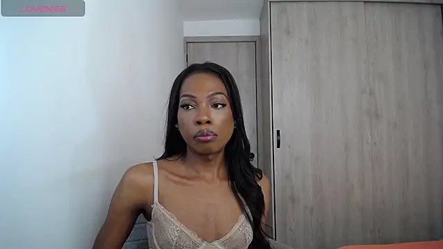 DAPHNE_doll webcam
