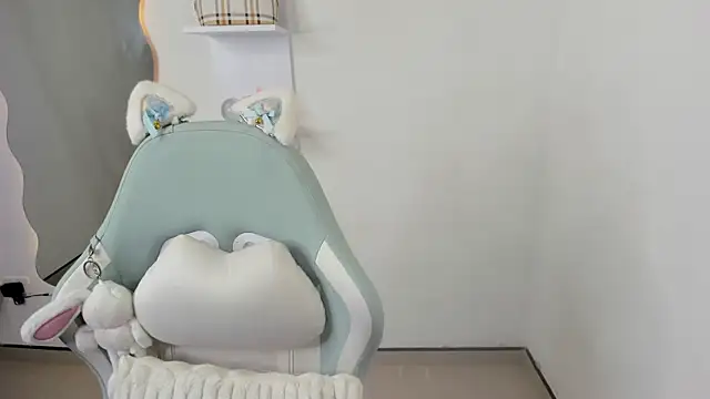 Watch hollycute__ live on EroticFlix - High definition streams