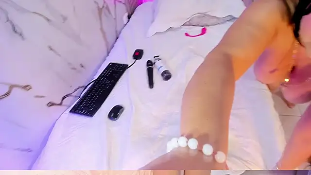 YUSELFI_ROSS_ webcam