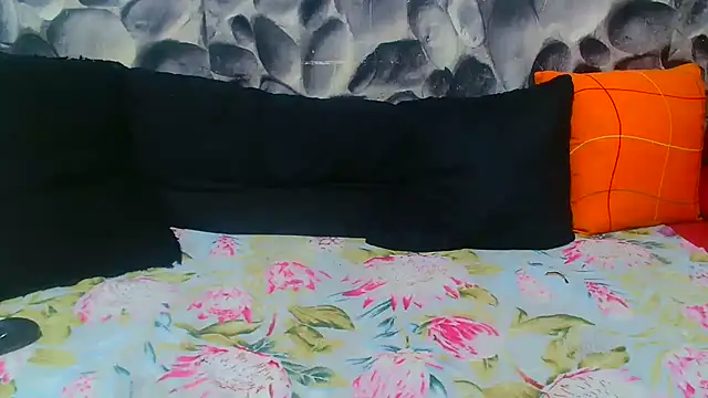 AfricanBigAssxx98 webcam