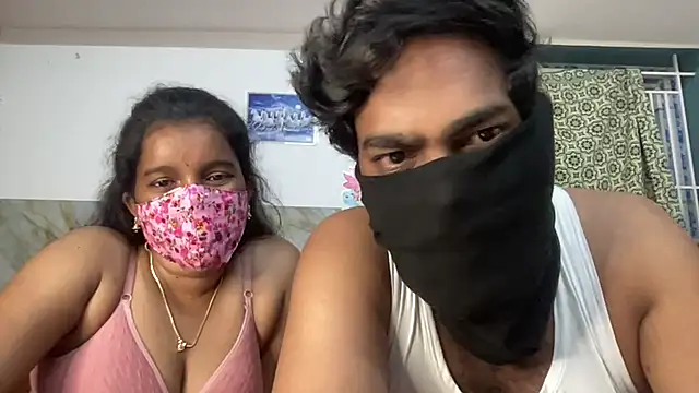 TN_IN_Romantic_Couples webcam