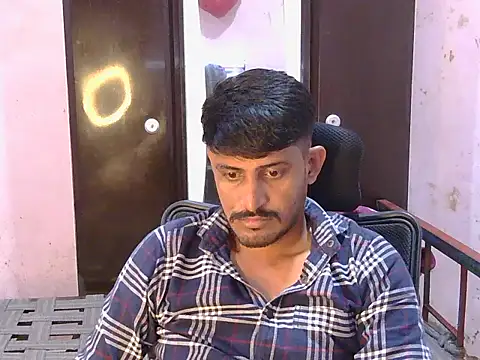 HotXKrish webcam
