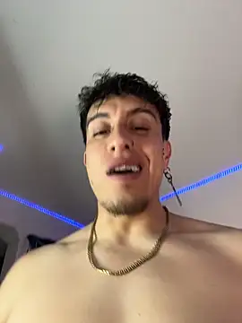 strongboy_ webcam