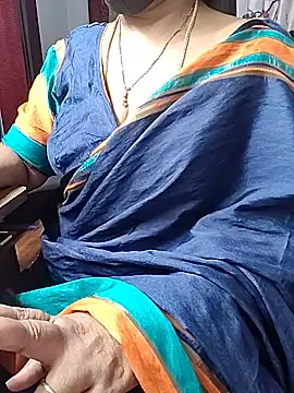 rani_darling_99 (F mature) - suck ur boobs