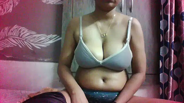 shalini_fire webcam