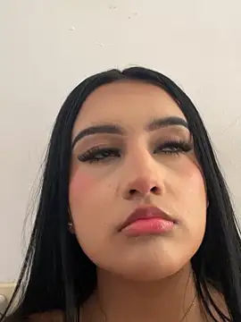 Watch SCARLETVELVET_ live on EroticFlix - High definition streams