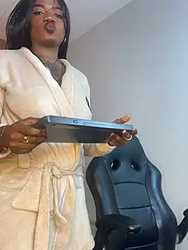 mia_boobs24 (F young) - Take off panties+lush in clit(5min)