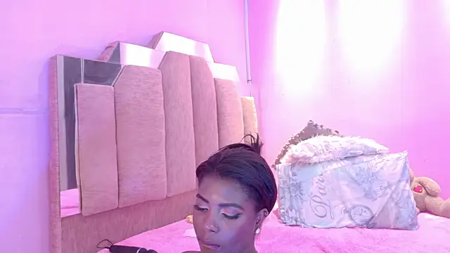 LoveQueen2 webcam