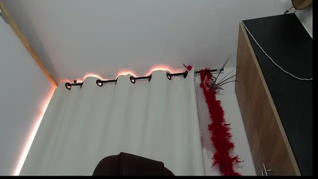 Mature_2025 webcam