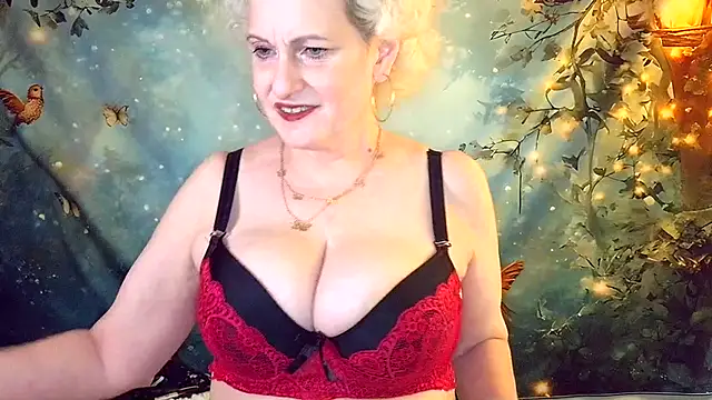 Blondie_the_librarian webcam