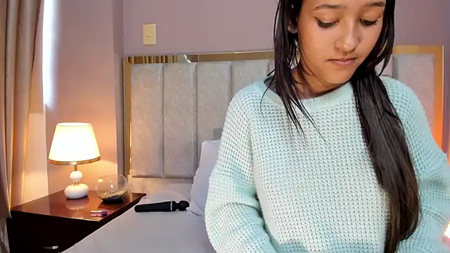 FreyaCameron webcam