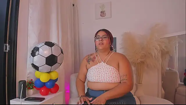 BiancaLoors webcam