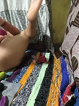 Hotty-Rani-Bhabi webcam