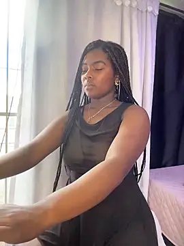 KarinaFlowers_ webcam