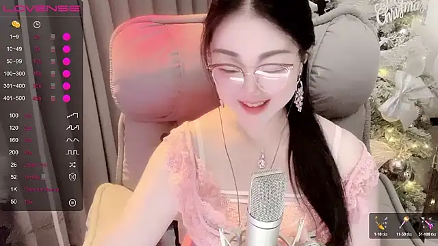 Monica-666888- webcam