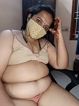 pirainilla live cam on StripChat