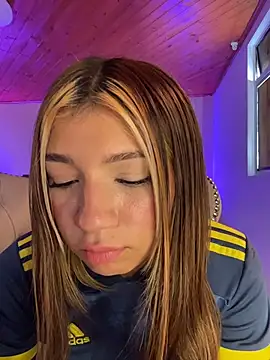 Isabella18_pink webcam