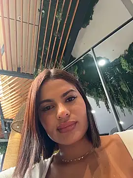 Irina_Velvett webcam