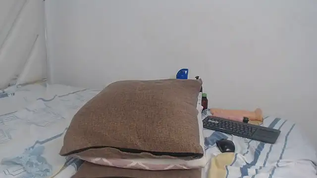 AlannaHarper webcam