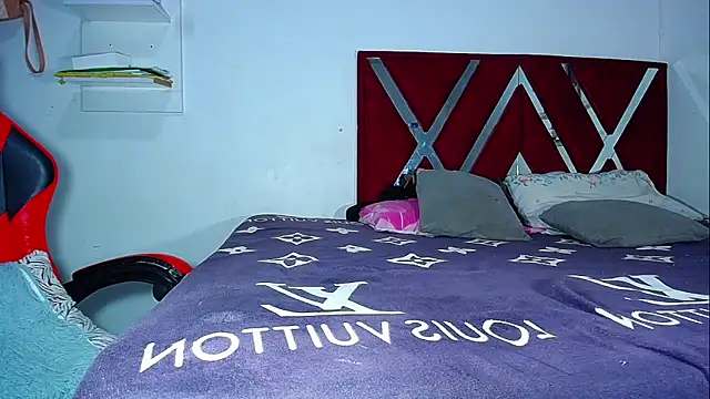 DanisaBrown webcam