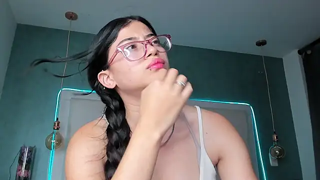 mia_gomez7 webcam