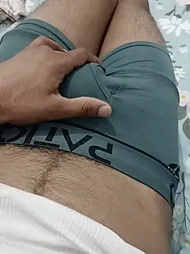 Rocky-badboy_cum4me webcam