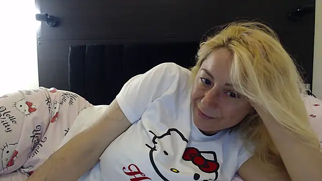 _karolynesyera_ webcam