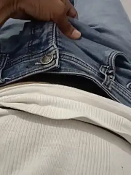 Rocky-badboy_cum4me webcam