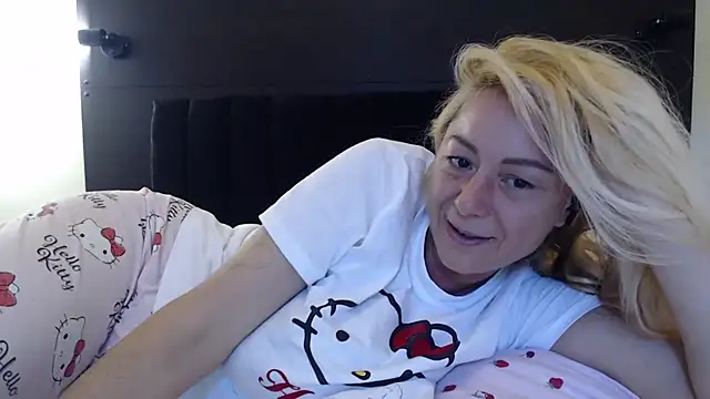 _karolynesyera_ webcam
