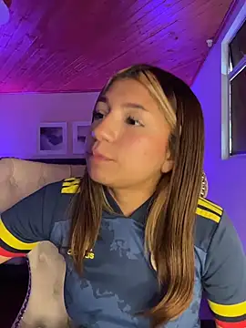 Isabella18_pink webcam